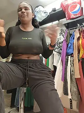 MAREIA_25 - HIDDEN CAM MAKE MY PUSSY SQUIRT ?