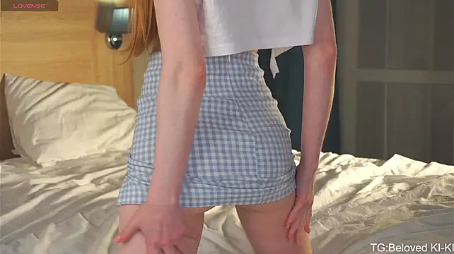 Degarconw - tale off my skirt in doggy style