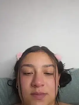 EmilyRoy77 - Show pussy