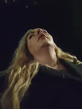 Dirtyfeelin - Bounce my naked tits public🚨🌹
