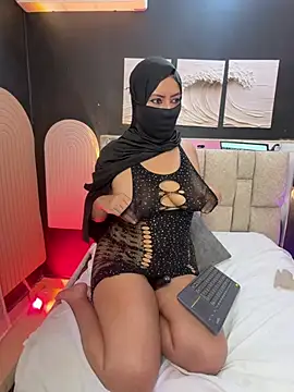 Qamar_Khalifa - PLAY BOOBS