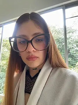 ZaraCarterX - MISSIONARY FUCK + DOMI PLAY TILL SQUIRT