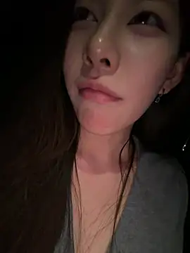 Xiaojingling1122 - 在他面前全部裸露 换副驾 就勾引他