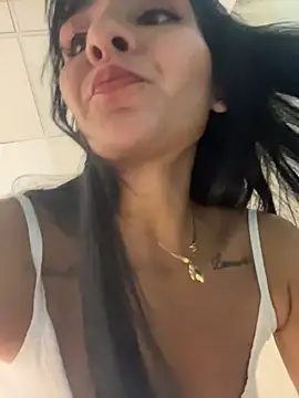 LuxeBrunetteXXX - CLEANING LADY FINGERING PUSSY CLOSE UP😈