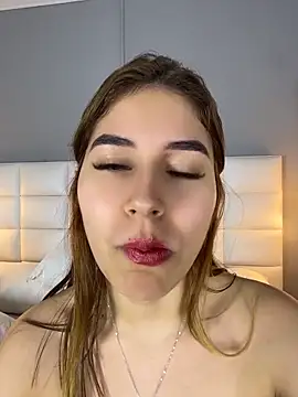 Alessia_Blazee30 - Sexy Tease Body Tour