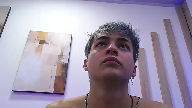 Ari_Stonne - Deepthoat + nipple game 😈🥵