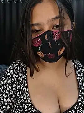 YOUR_GF_ - Show boobies 🥵💦