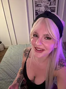RubyLunaa - ASS close up standing