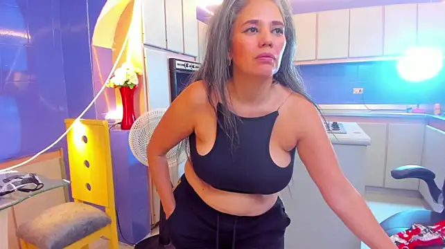 Cute_sassy - Full show squirt, anal, fuck hard 🥵😈