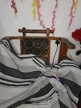 SL_baby_100 - Show pusy hole