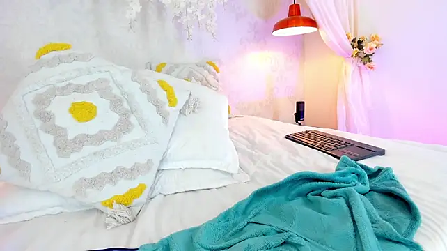 ElizabethBoost - Missionary close pussy fuck