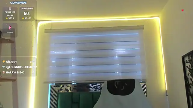 Aurora_Blazee - show tits