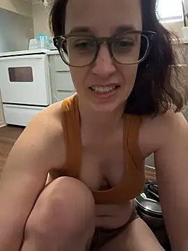 CreamedKitten - Shorts Off 🍑🍑