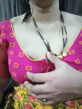 Bhuvana_555 - Boobs on honey