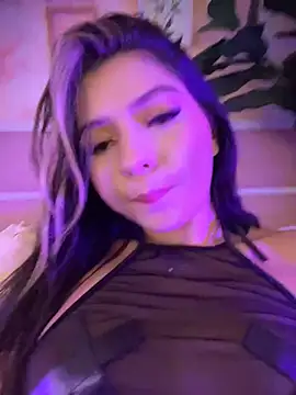 LolliePopsXXX - FINGERING PUSSY CLOSE UP