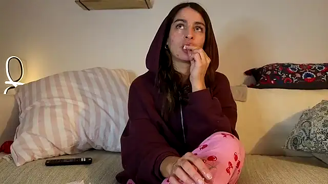 Camii2244 - tease ass