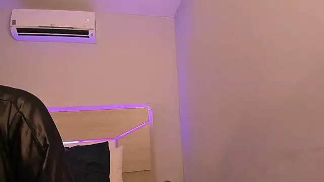 PamelaMorel - Bounce my big Boobs
