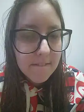 Sarah459 - Punci ujjazás