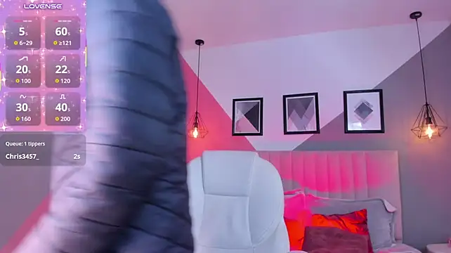 Rue_zue - Spanks ass x5 +control domi 10 min