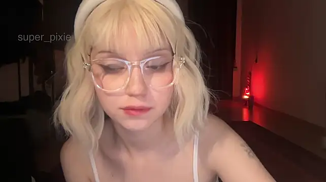 Super_pixie - give the butt a good rubbing