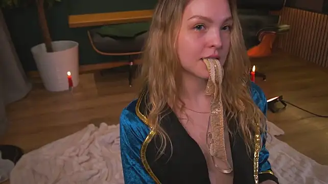 Stay_with_alice - take off panties