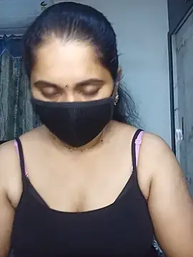 Doly_thebubbly - Boobs oil massage in public..