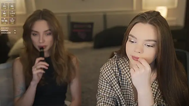 Zlata_Sky - finger in pussy