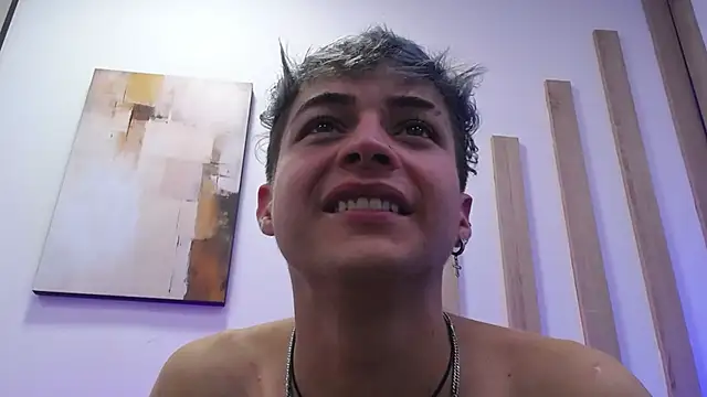 Ari_Stonne - Deepthoat + nipple game 😈🥵