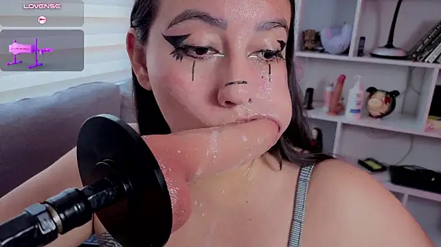Gaby_Miller22 - Mouth to face milk