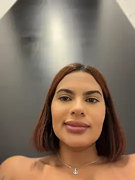 Irina_Velvett - Naked in the mall😈💦🥴