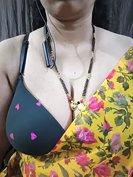 Bhuvana_555 - Boobs on honey