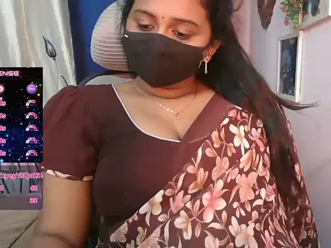 Pavani-Darling - ice on boobs in 5 mins