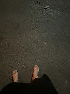 Meii-meyy - Naked squirt show in pulic