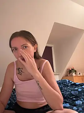 Nature_Melina - Spank & Oil Ass