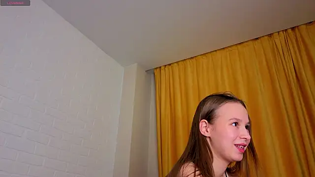 Emma_dream_ - doggy naked teasing