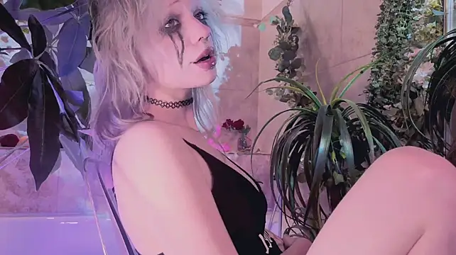 EffieRay - Cream wet boobs
