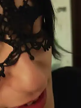 Hotmami93 - Voglio comprarmi tanto intimo