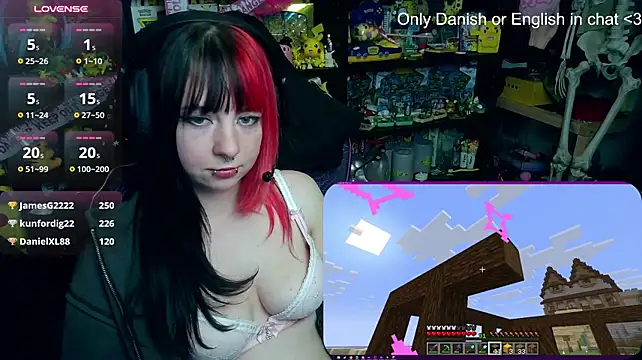 CutieTracer - LAST TIPPER GETS A NUDE IN DM🥰