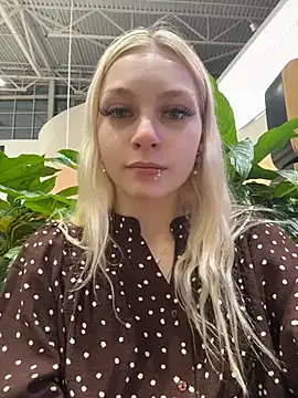 AngelinaTous