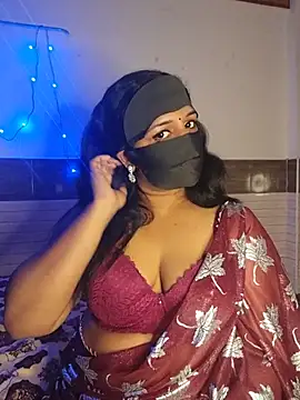 Fantacycouples - Nipple pinch 2 min