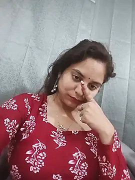 Lovely-girl99 - Full body massage with oil 🫦🫦💦🦵🏻😋