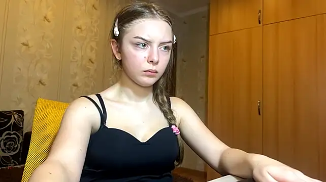 DelcieLipari - sexy stroke my shoulders