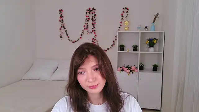 OwlEva - feet in stockings)