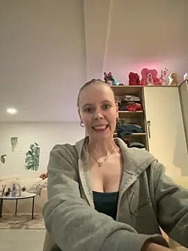 JanaLady - Massage Boobs in Bra 😩