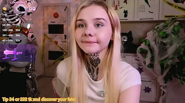 Britney_Lynch - touch pussy in doggy style
