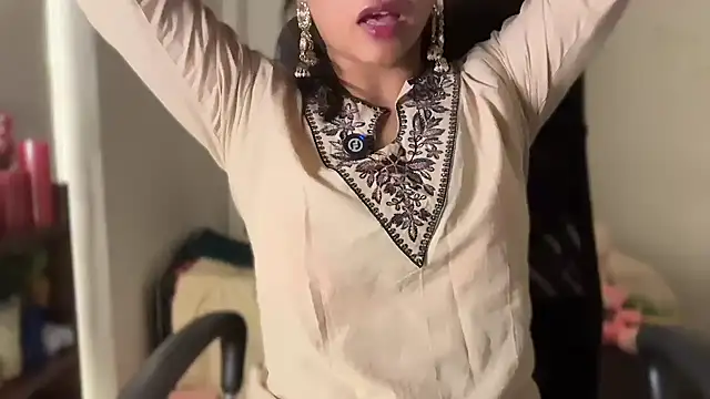 Goddess_Ariel - Candle Wax ON BOObs