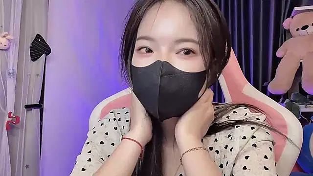 Julie_Ulie - Mục tiêu hôm nay là có ANH YÊU 💋💋💋