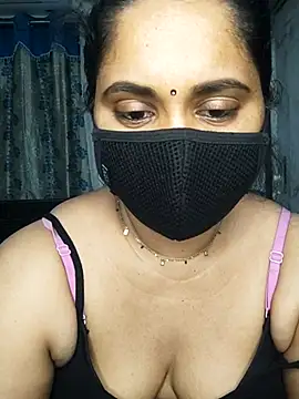 Doly_thebubbly - Boobs oil massage in public..