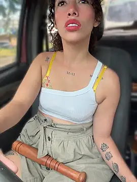 Roxyrougee - Full Naked/ Baseball Bath in Pussy 🥵🥵