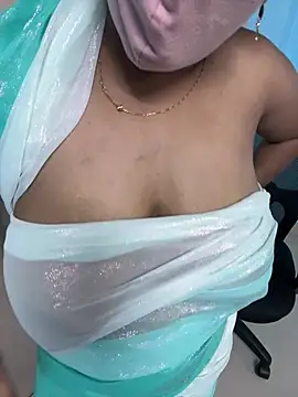 Sajeetha_69 - Boobs oil massage